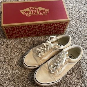 Cream old skool vans sneakers